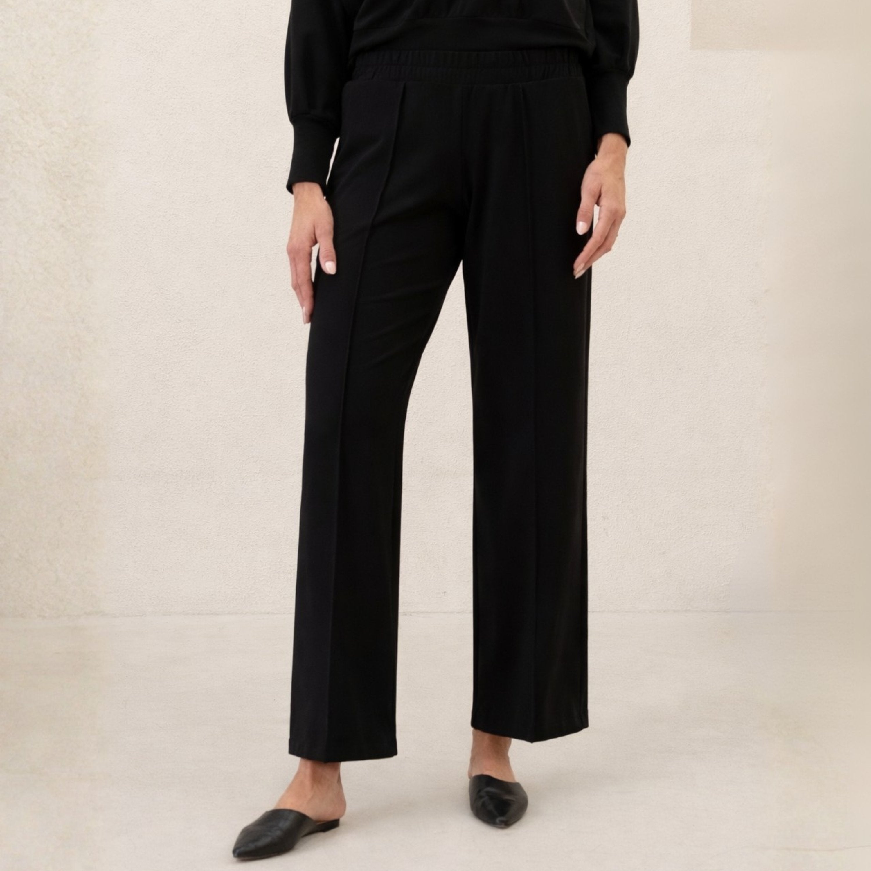 Best Travel Pants for Women Who Want Comfort and Polish