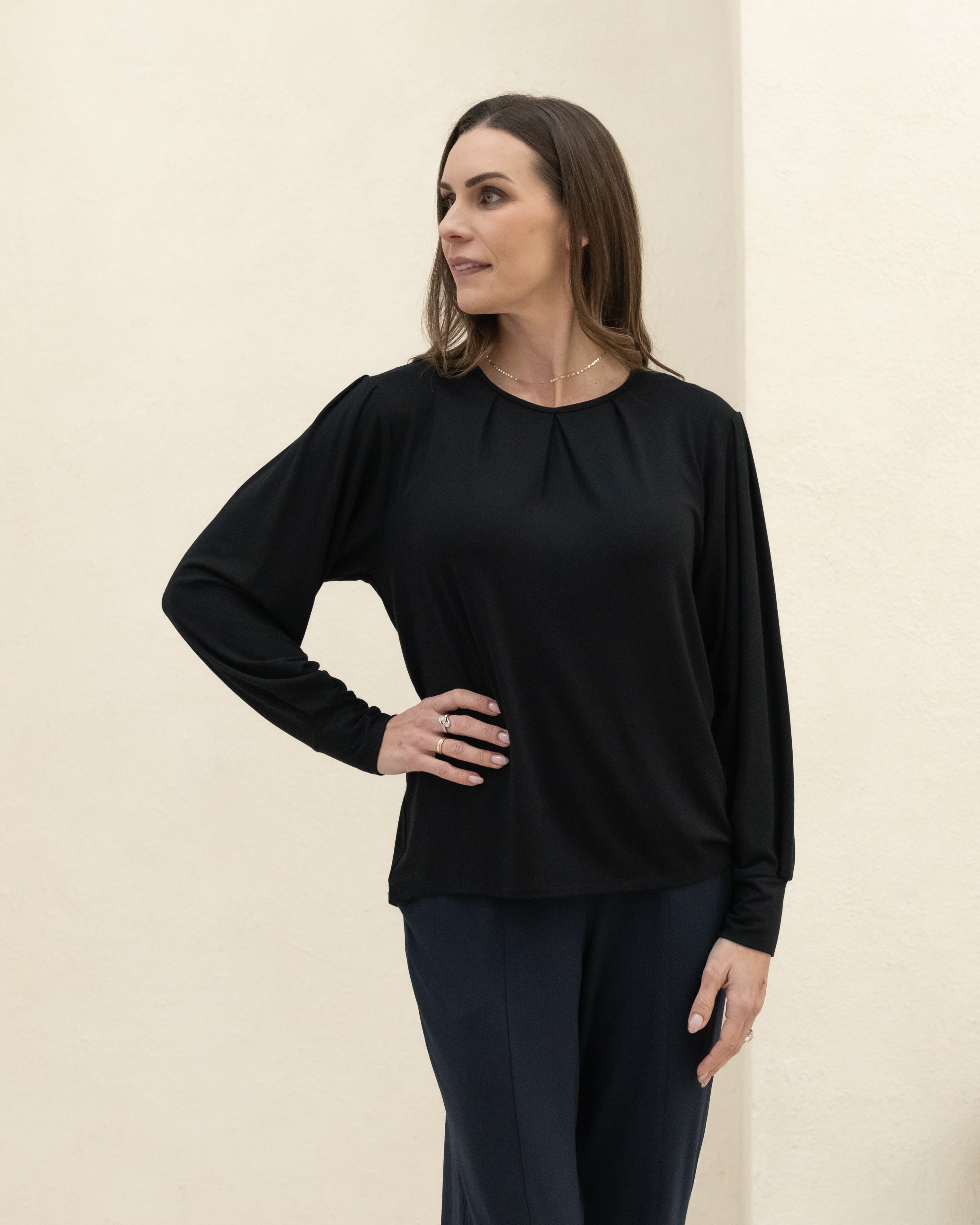 Airport Outfits for Women That Are Comfortable and Chic