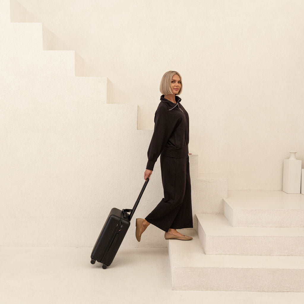 Travel Capsule Wardrobe for Women Who Want to Pack Lighter