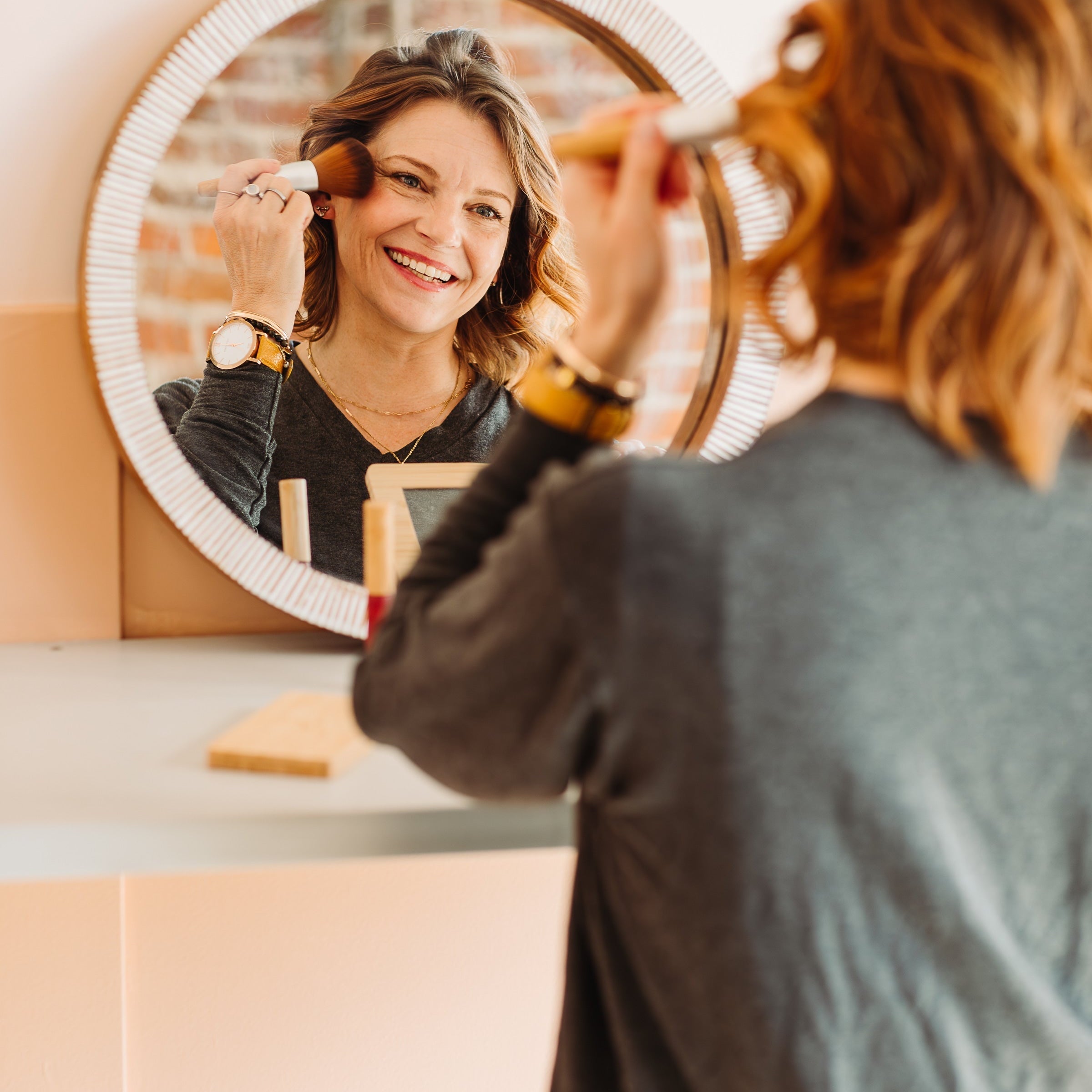 Easy Travel Capsule Makeup Routine with Elate Beauty