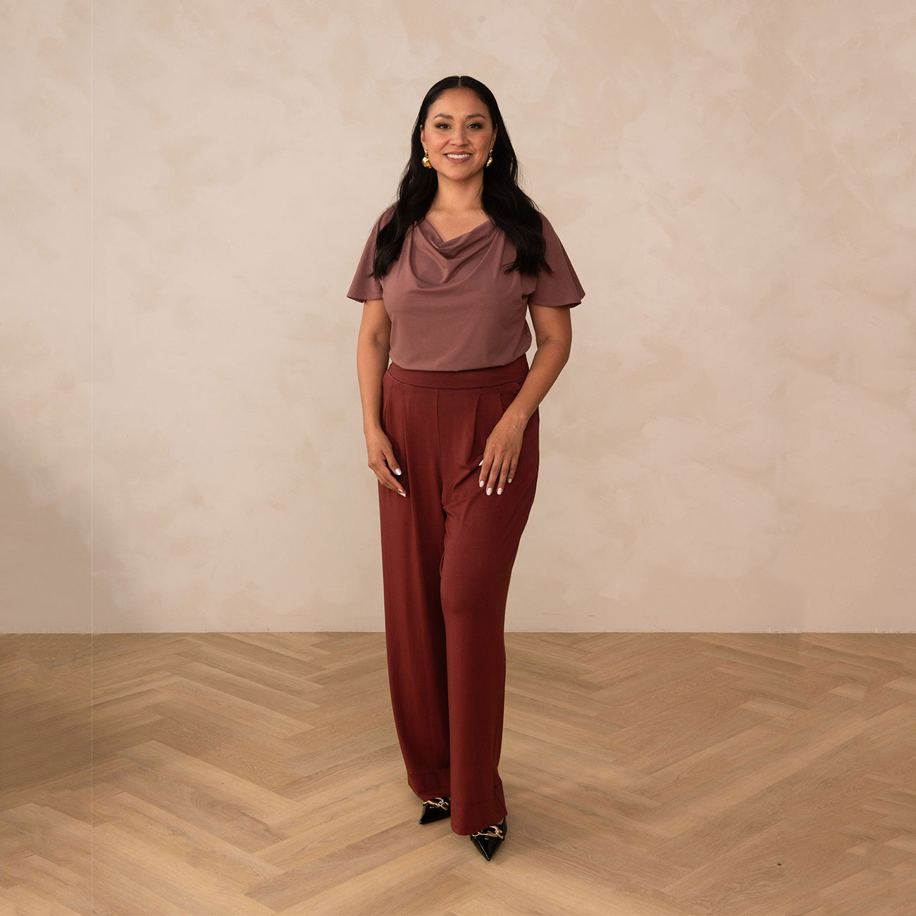 Ivory Pants That DON'T Disappoint: Pilcro Wide-Leg Trousers - The Mom Edit